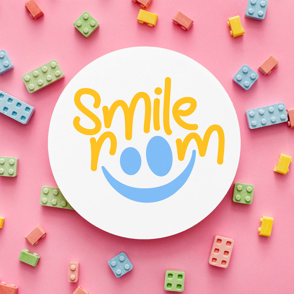 diseño-de-logotipo-y-material-corporativa-para-empresa-de-eventos-infantiles-smile-room